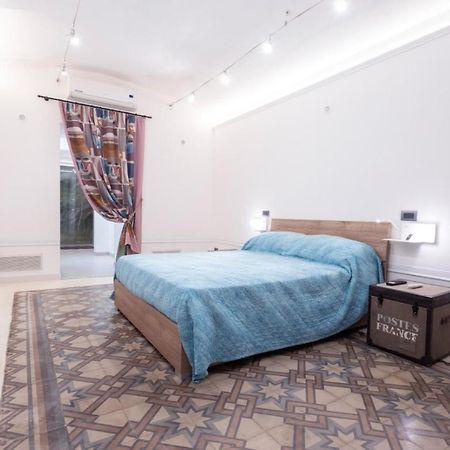 Suite Umbertino 39 Bari Buitenkant foto